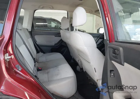 2015 Subaru Forester 2.5I z USA, uszkodzony, nr VIN JF2SJAAC2FH452208